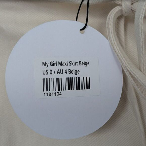 Princess Polly size 0 cream off white maxi skirt fitted with tie and pockets - Picture 3 of 4